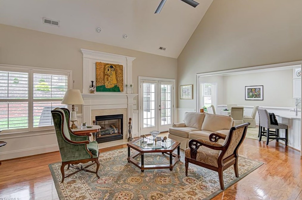 273 Hollin Way, Winston Salem NC  27104-3692 exterior