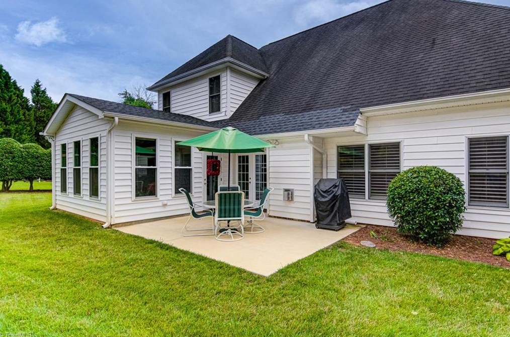 273 Hollin Way, Winston Salem NC  27104-3692 exterior