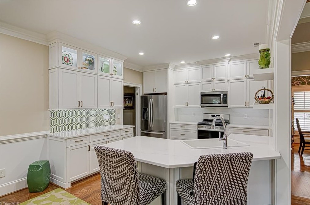 273 Hollin Way, Winston Salem NC  27104-3692 exterior