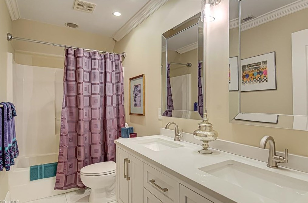 273 Hollin Way, Winston Salem NC  27104-3692 exterior