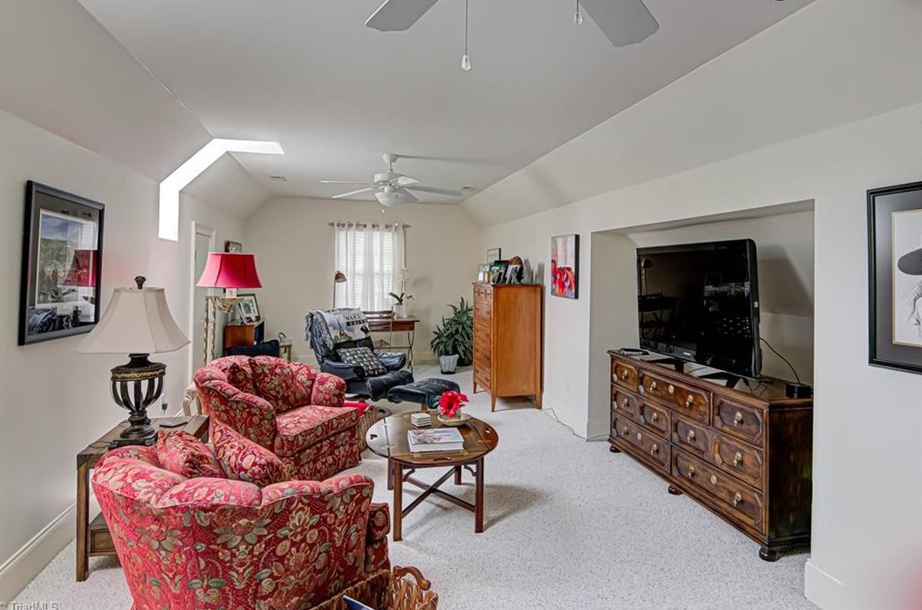 273 Hollin Way, Winston Salem NC  27104-3692 exterior