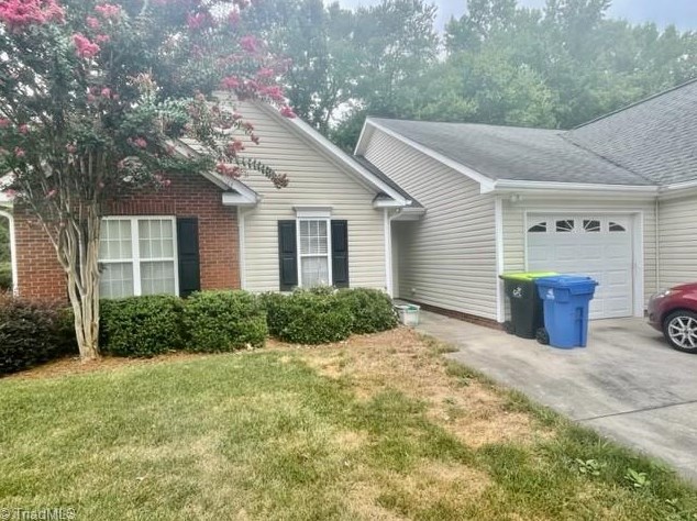 5173 Mt Hope Dr, Winston Salem, NC 27107