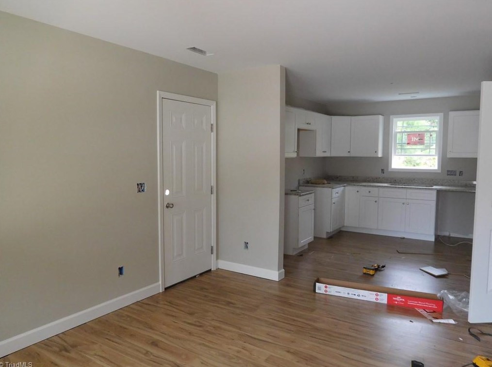 1011 Thomason St, Lexington, NC 27292