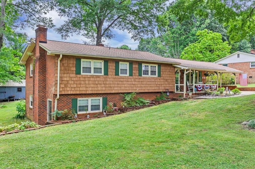3444 Hillside Dr, High Point, NC 27265