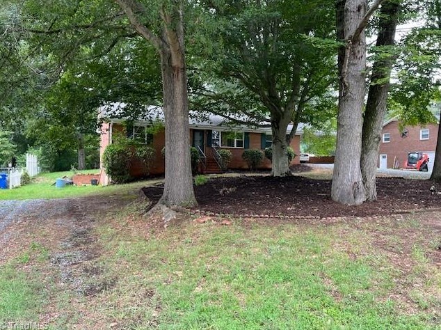 1169 Evergreen Dr, Winston Salem, NC 27107