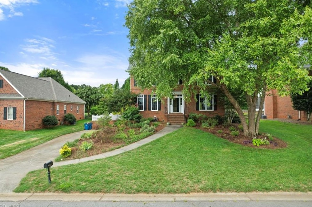 131 Broadmoor Dr, Redland, NC 27006