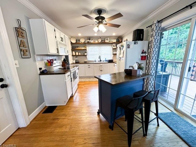 502 Greenwood Dr, High Point NC  27262-7817 exterior