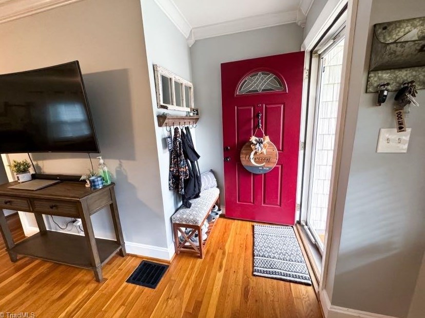 502 Greenwood Dr, High Point NC  27262-7817 exterior