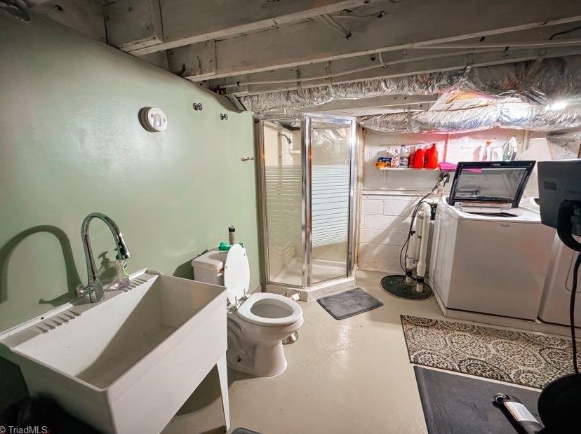 502 Greenwood Dr, High Point NC  27262-7817 exterior