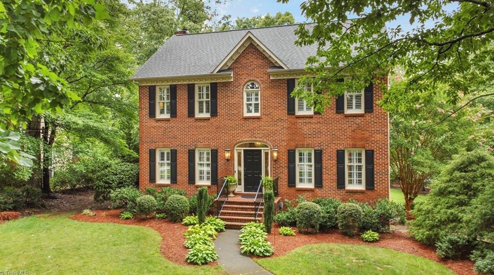 5473 Heritage Oaks Ln, Winston Salem, NC 27106