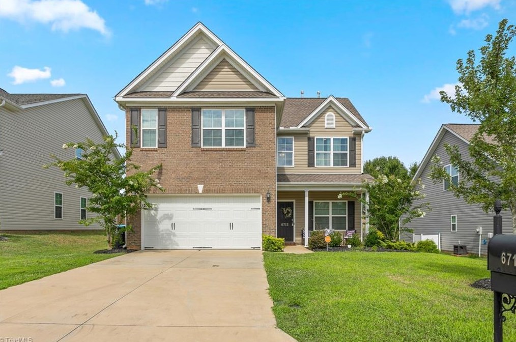 6713 Barton Creek Dr, Whitsett, NC 27377