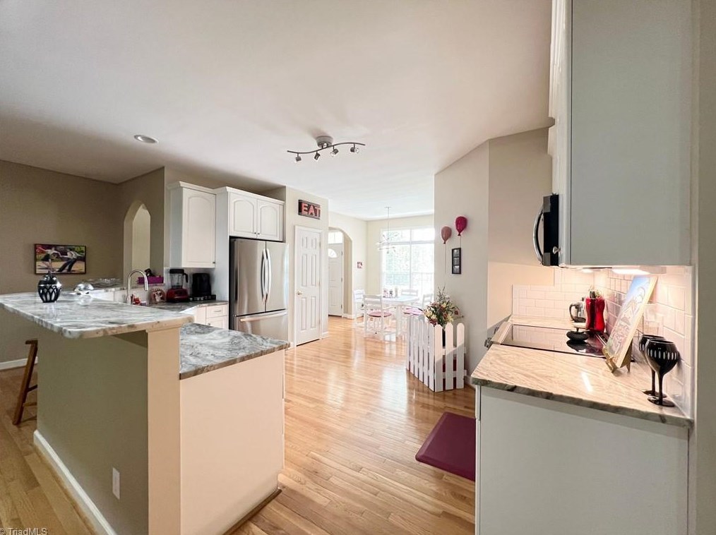 3947 Navy Pl, High Point NC  27265-9443 exterior