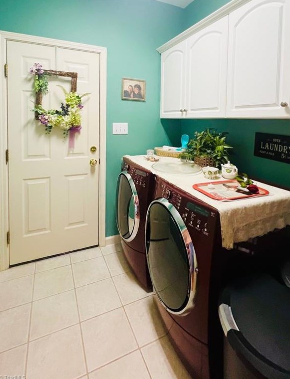 3947 Navy Pl, High Point NC  27265-9443 exterior