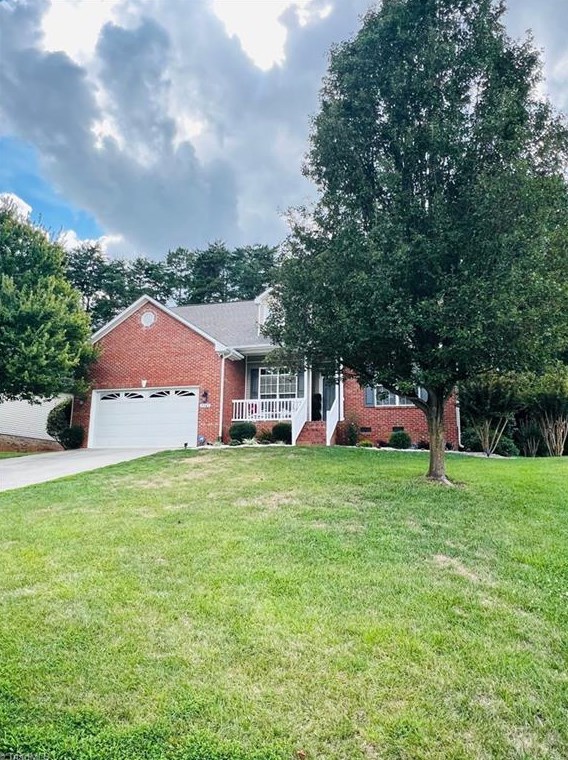 3947 Navy Pl, High Point, NC 27265