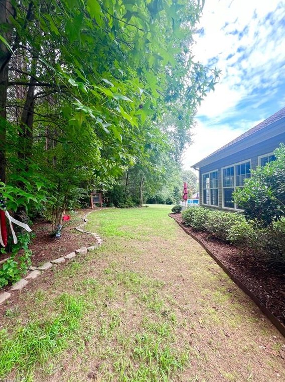 3947 Navy Pl, High Point NC  27265-9443 exterior