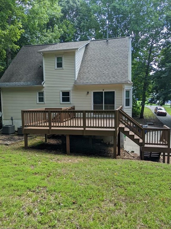 6040 Yeaton Glen Dr, Winston Salem, NC 27107