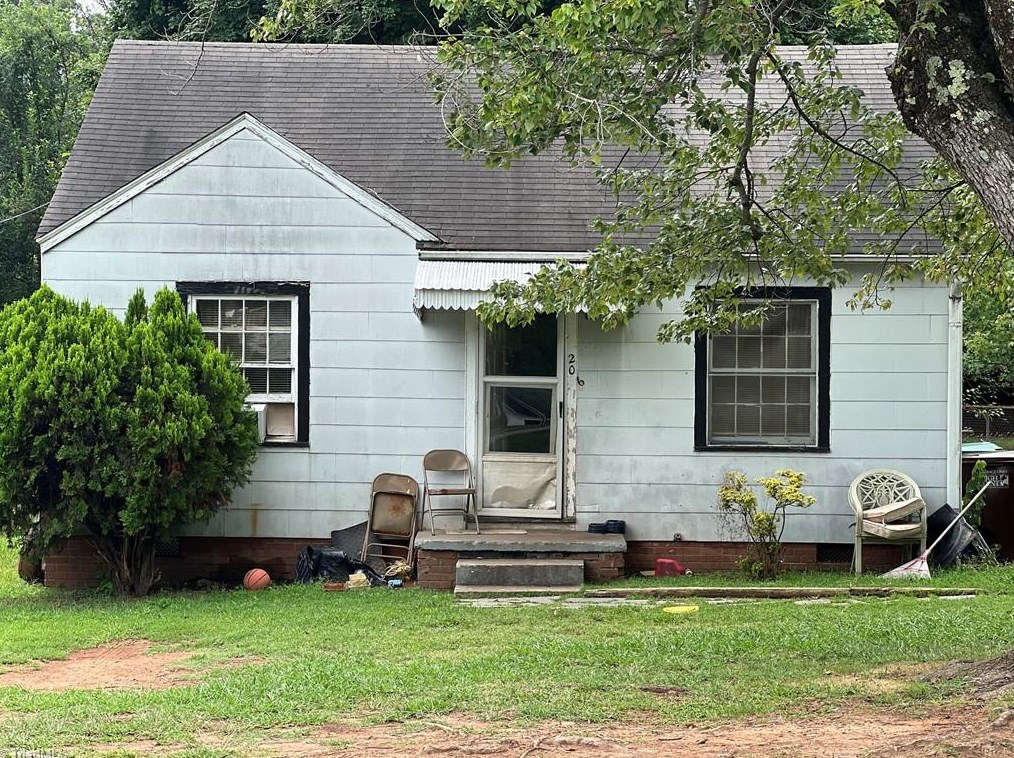 206 Model Farm Rd, High Point, NC 27263