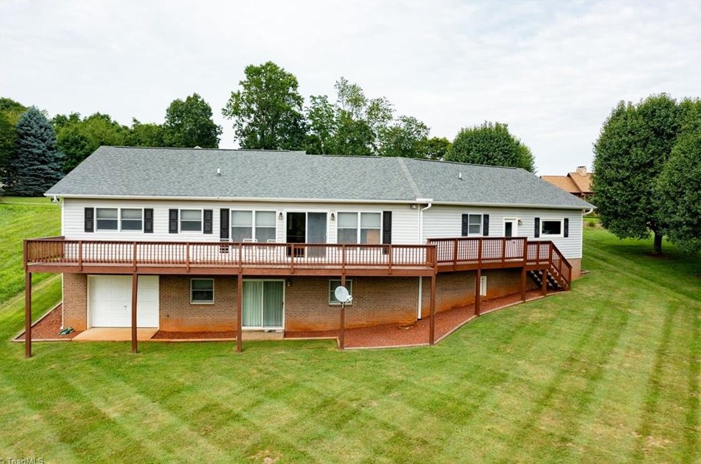 1972 Memorial Park Dr, Edwards Crossroads, NC 28675