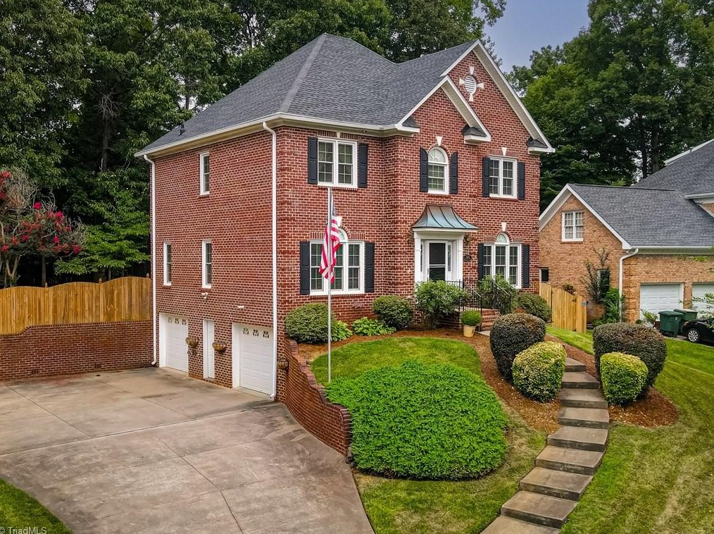 4360 Langhorne Dr, Winston Salem, NC 27106