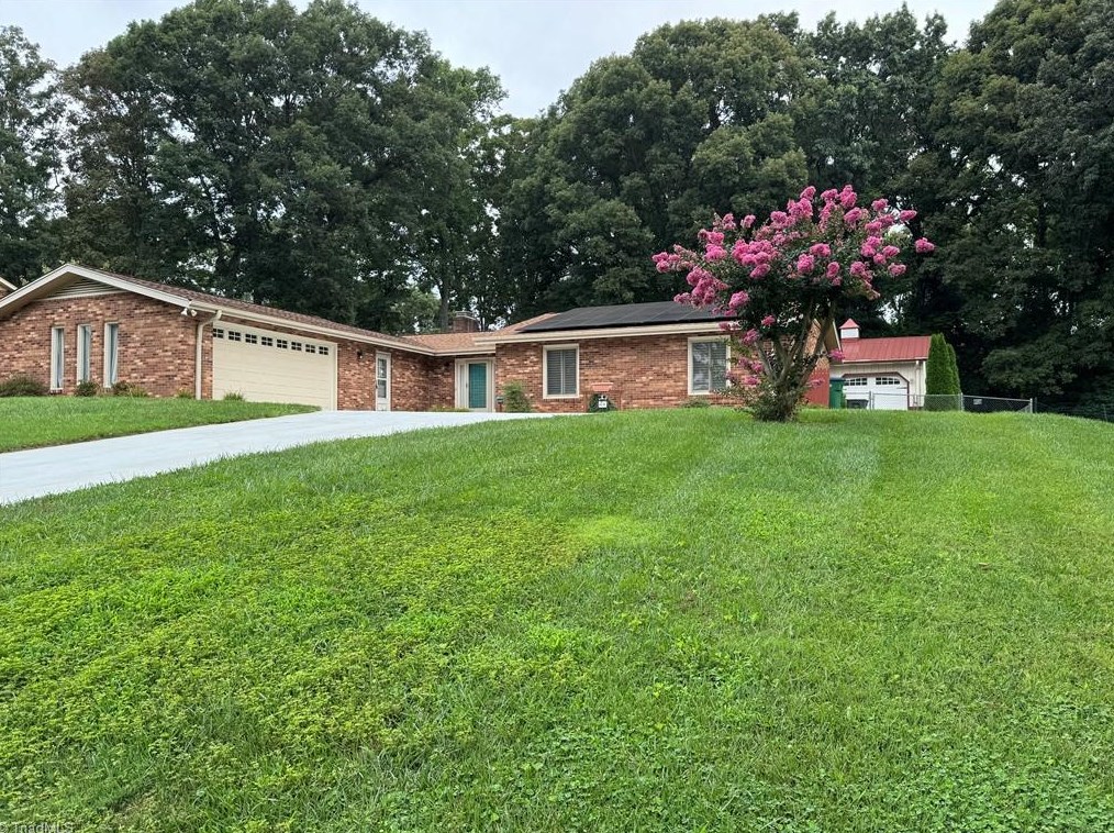 1051 Canyon Dr, Rural Hall, NC 27045
