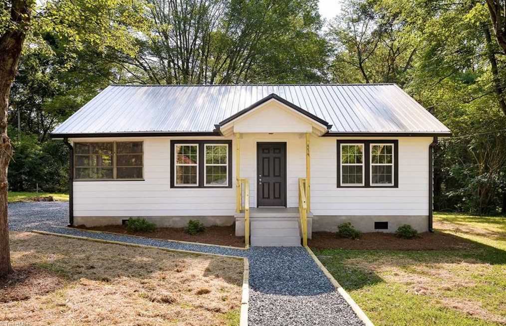 414 Moore Dr, Lexington, NC 27292