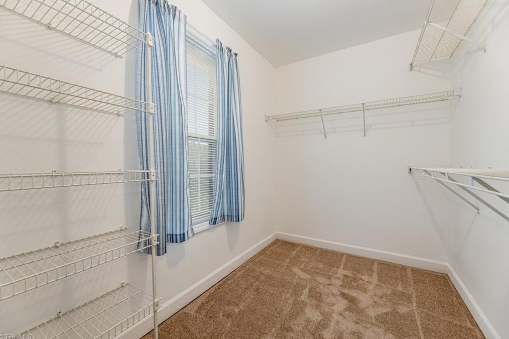 2230 Nettlebrook Dr, Winston Salem NC  27106-9411 exterior