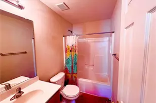 622 Bentley Ln, Burlington, NC 27217 - Photo 6