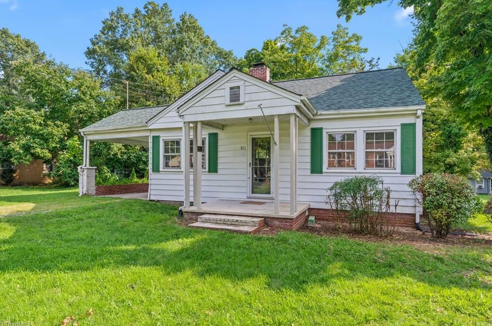 813 Old Winston Rd, High Point, NC 27265