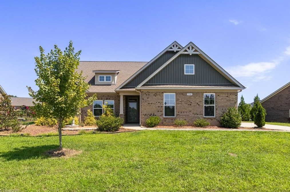 8348 Tralee Rd, Clemmons, NC 27012