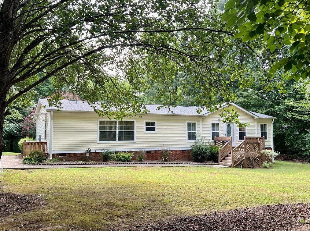110 Austin Ln, Stokesdale, NC 27357