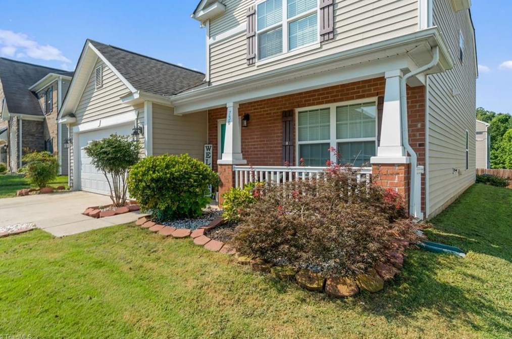 730 Traveller Dr, Whitsett, NC 27377