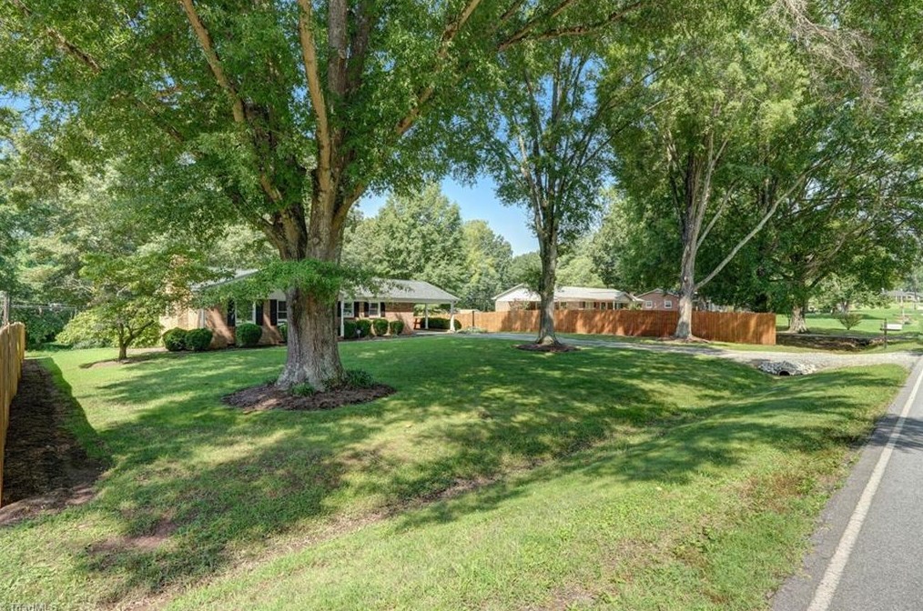 398 Shady Grove Rd, Eden, NC 27288