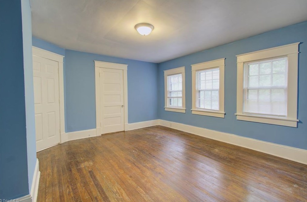 1504 W Friendly Ave, Greensboro, NC 27403