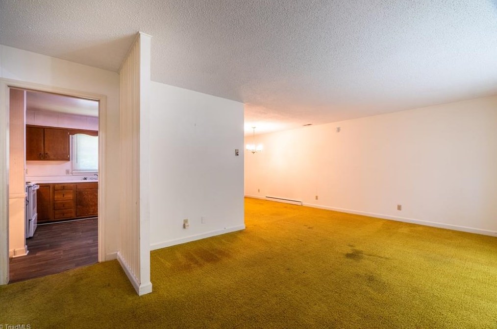 2106 Ludlow Ln, Winston Salem, NC 27103