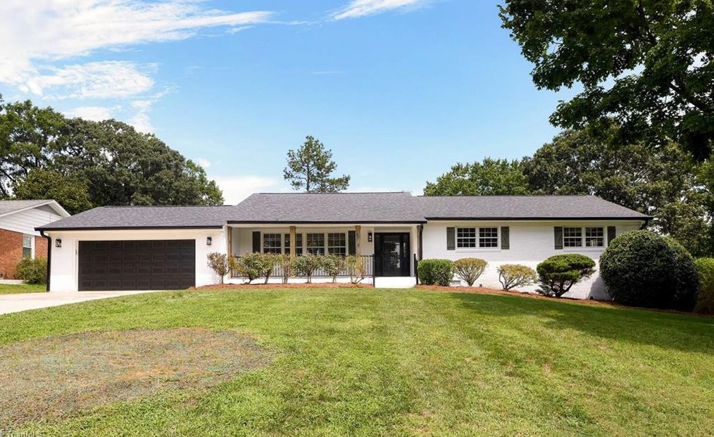 1406 Lyndhurst Dr, High Point, NC 27262