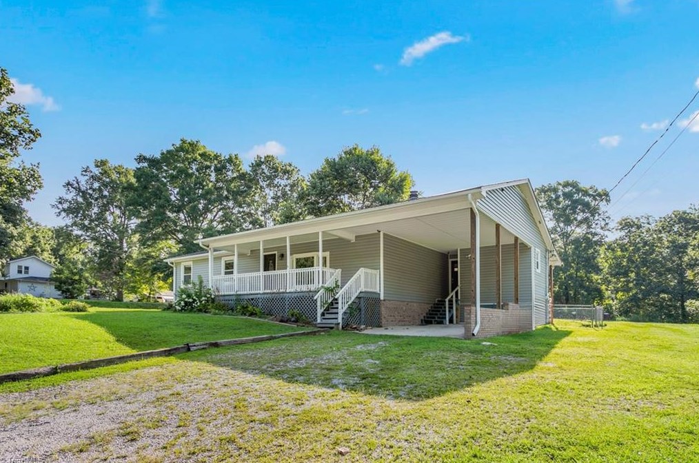 5962 Muddy Creek Rd, High Point, NC 27263
