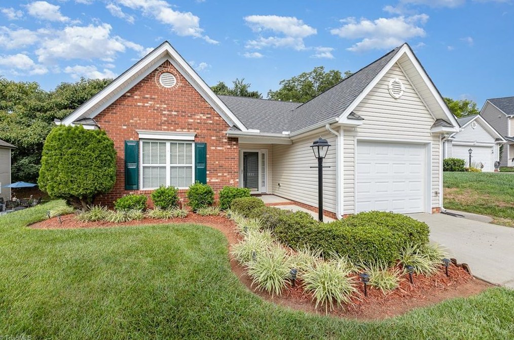 1822 Pope Hill Ct, Kernersville, NC 27284