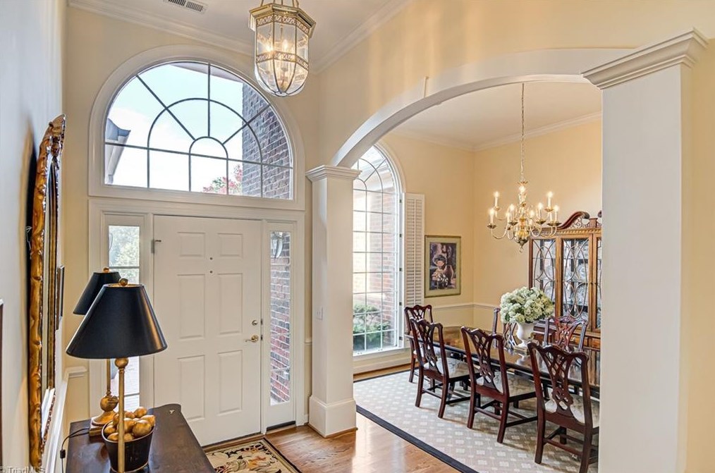 1265 Thornhill Ln, Winston Salem, NC 27106