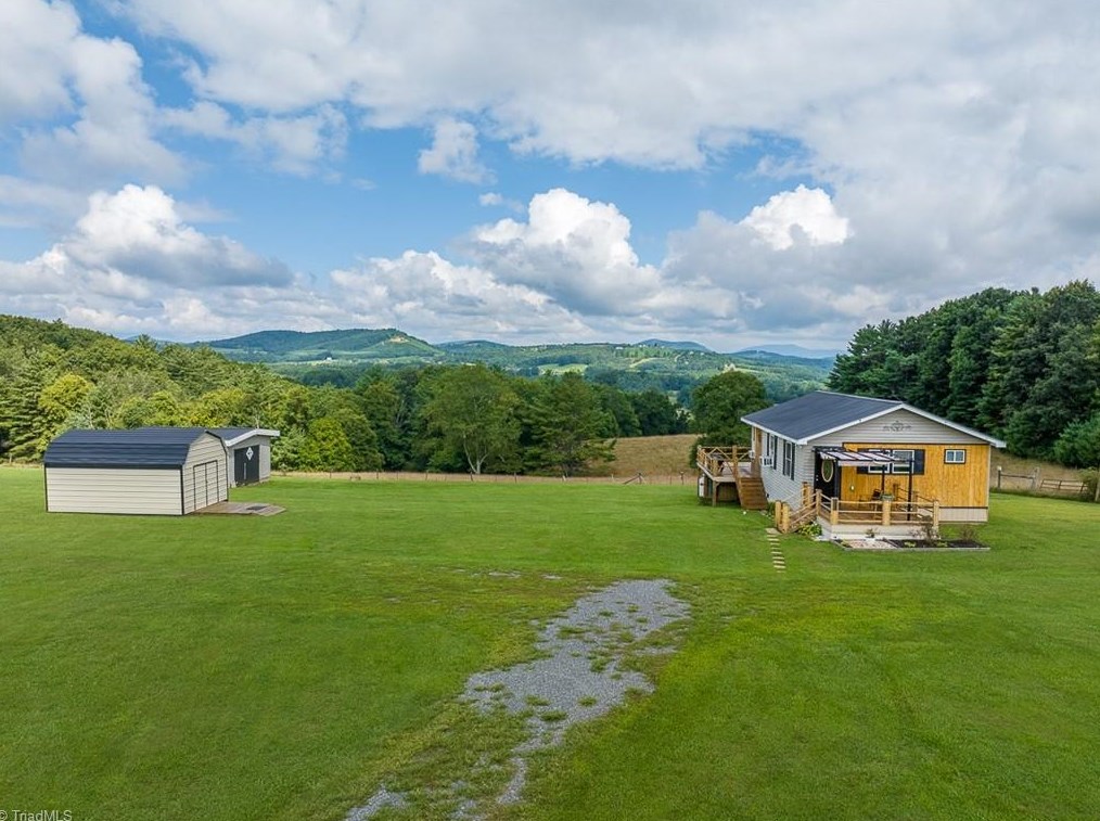 2411 Glade Valley Rd, Edwards Crossroads, NC 28675