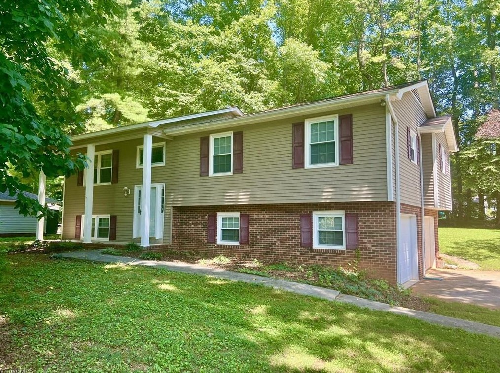 137 Westridge Rd, Redland, NC 27006