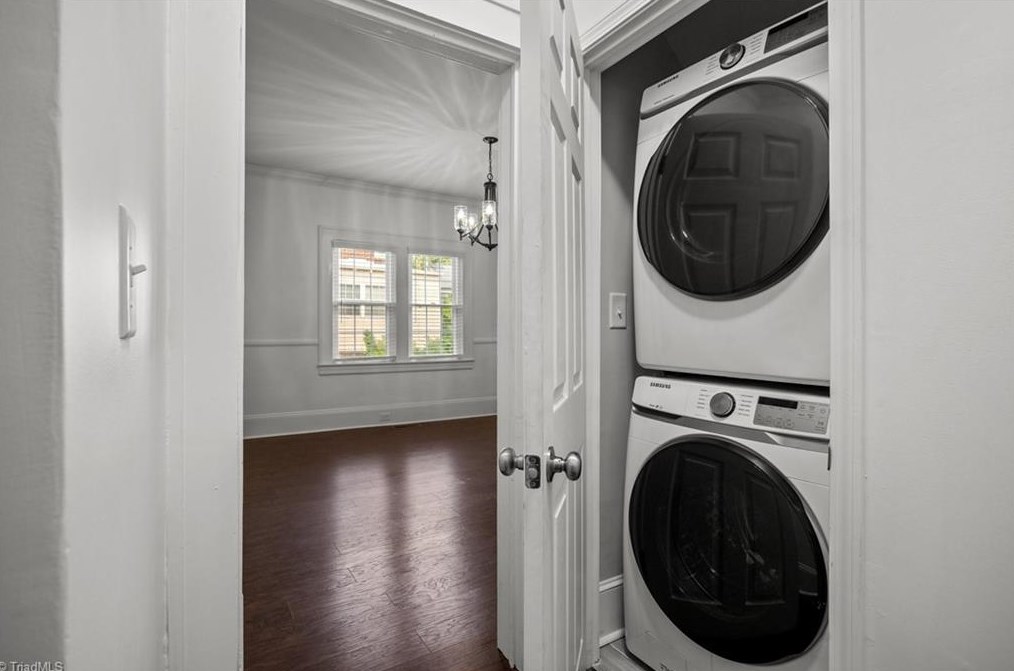 1834 Brantley St, Winston Salem NC  27103-3710 exterior