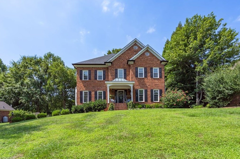 8020 Whitmore Cove Ln, Clemmons, NC 27012