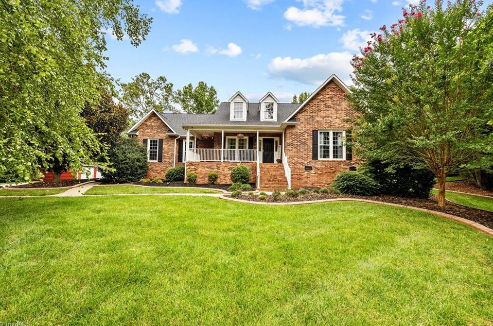 101 Redbud Ln, Randleman, NC 27317