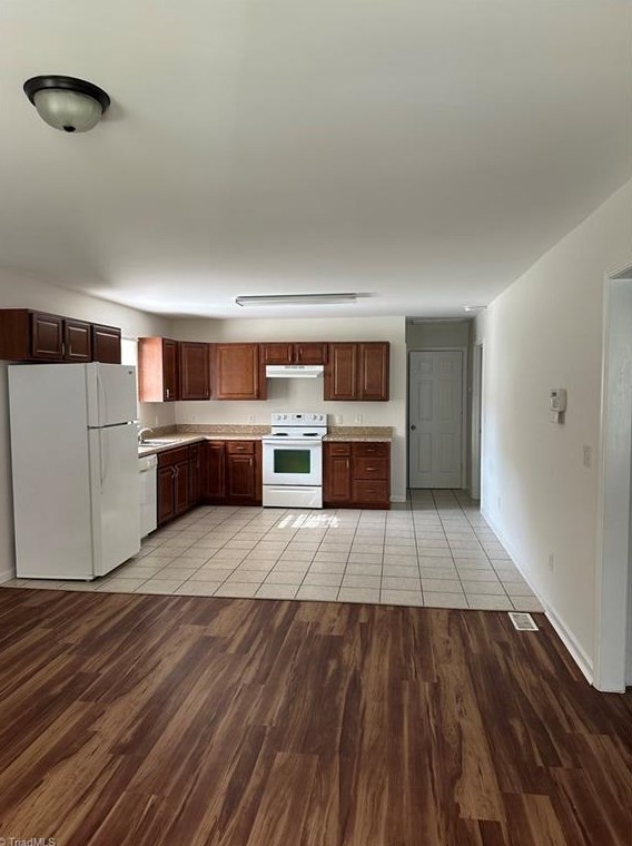 587 Parthelia Ct, Winston Salem, NC 27107