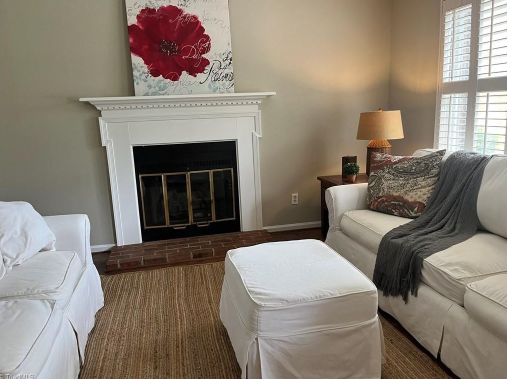 329 Oak Arbor Ln, Winston Salem, NC 27104