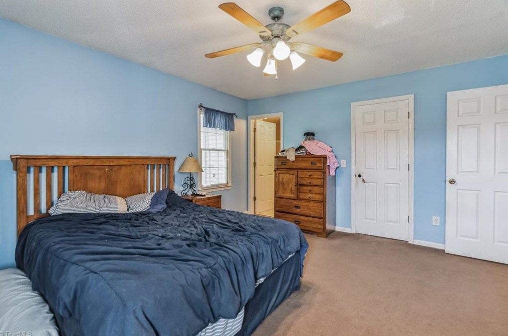 1920 Embark Dr, Kernersville, NC 27284