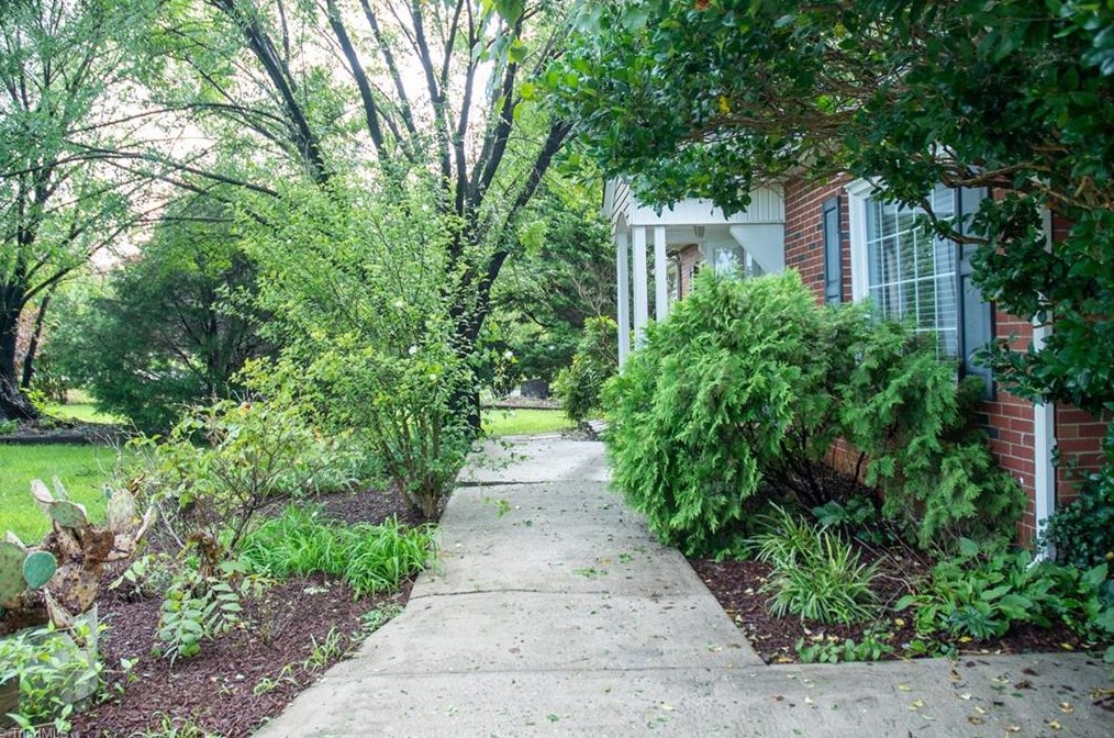 755 Creek Ridge Rd, Greensboro, NC 27406-4801