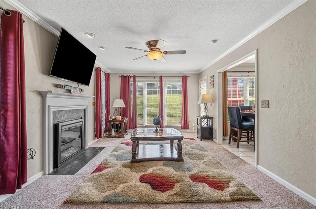4308 Shade Tree Ct, High Point, NC 27265
