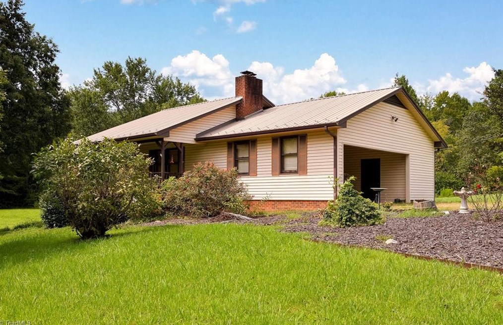 1131 Hannersville Rd, Lexington, NC 27292
