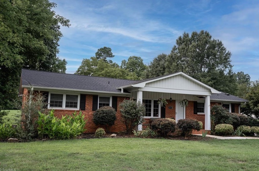 5172 Sedge Brook Rd, Kernersville, NC 27284